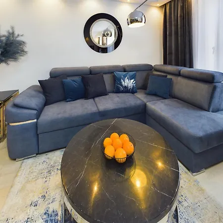 Nowoczesne Z Parkingiem 500 M Od Starego Miasta W Gdansku By Renters 아파트