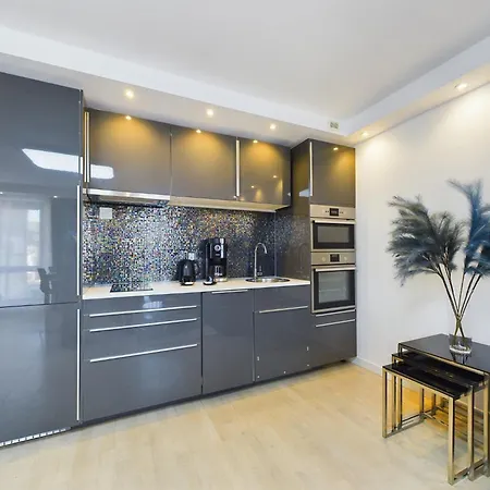 Nowoczesne Z Parkingiem 500 M Od Starego Miasta W Gdansku By Renters